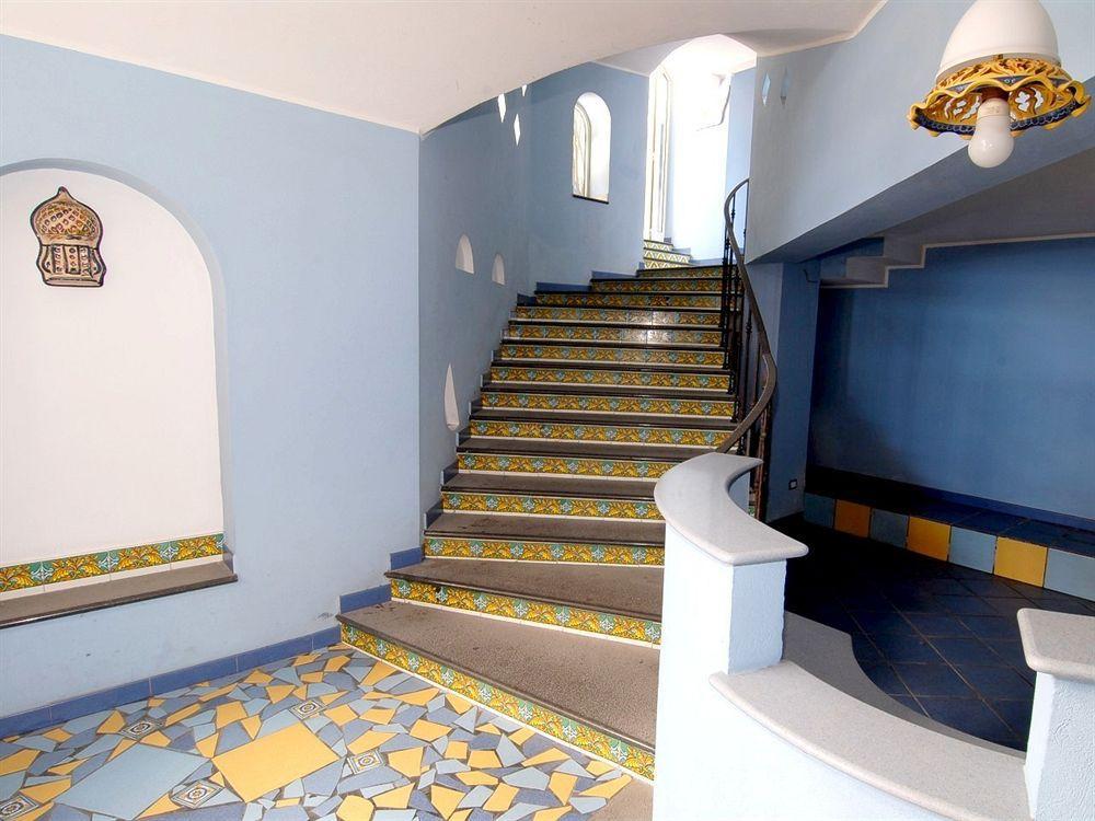 Aparthotel Oasi Azzurra Messina Exterior foto