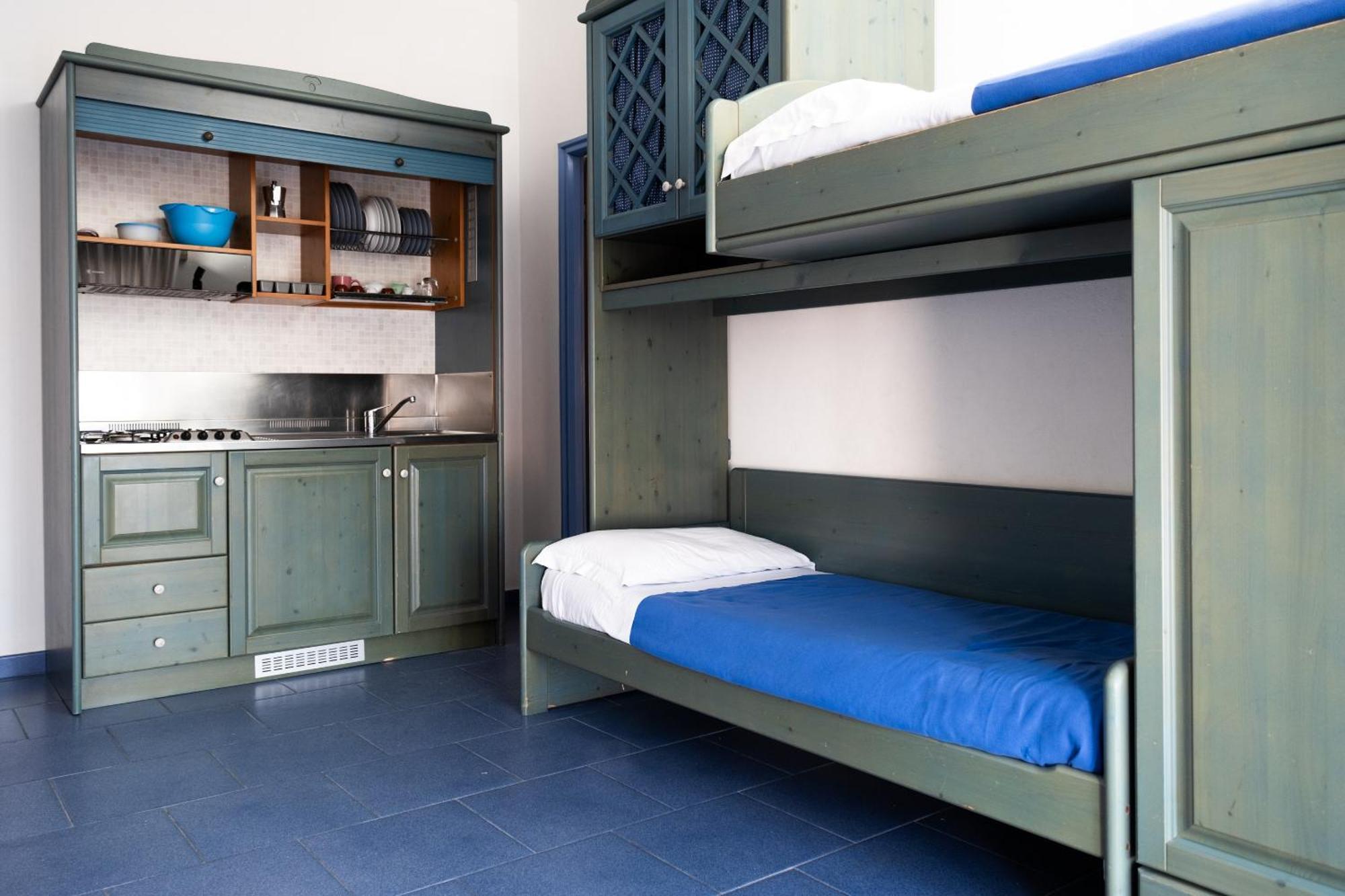 Aparthotel Oasi Azzurra Messina Exterior foto